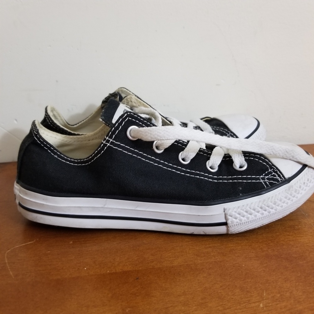 Black Converse Chucks